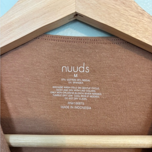 Nuuds classic crewneck tank bodysuit size M- clay- VGUC - Picture 8 of 9